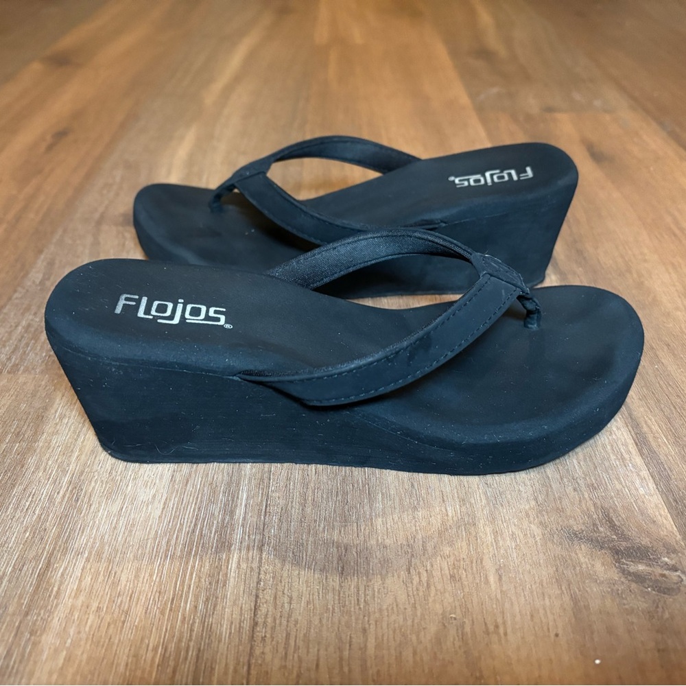 Flojos Women's Classic Black Wedge Sandals
